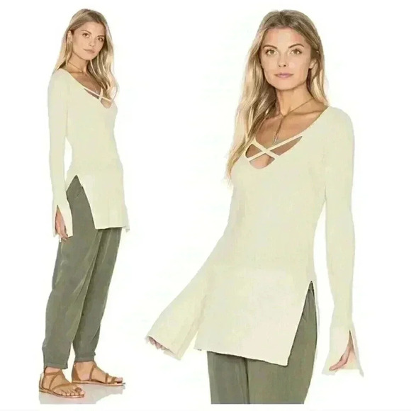Free People Tops - NWT Free People Women's Large Crisscross V-Neck Long Sleeve Tunic Sweater Cream